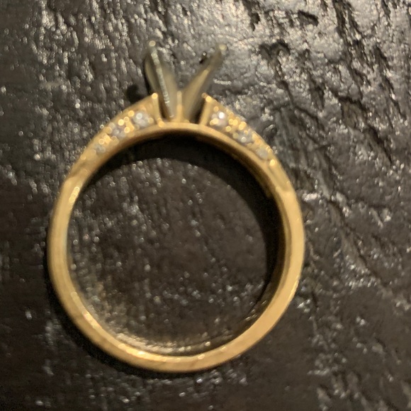 jewelry - Picture 6 of 9